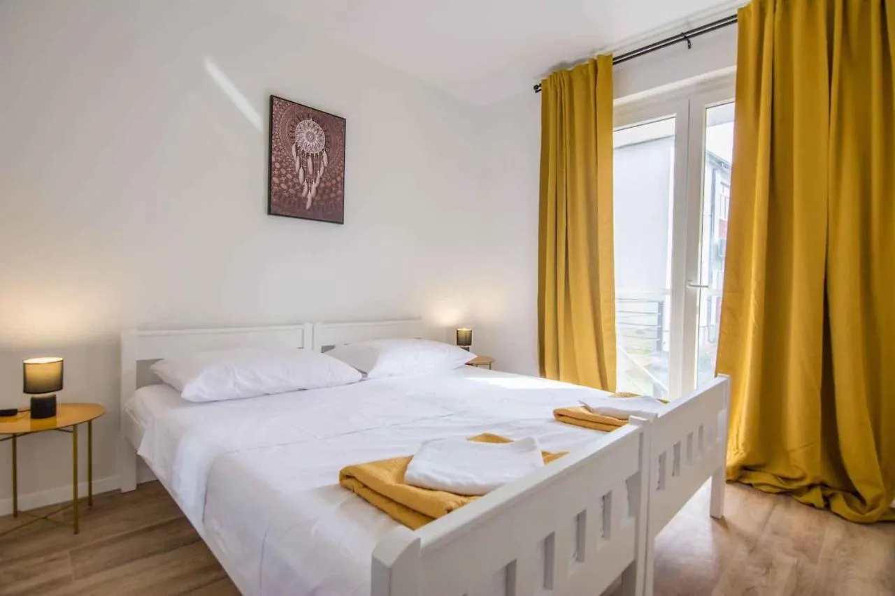 Apartment In Biograd Na Moru - Biograd Riviera 43104