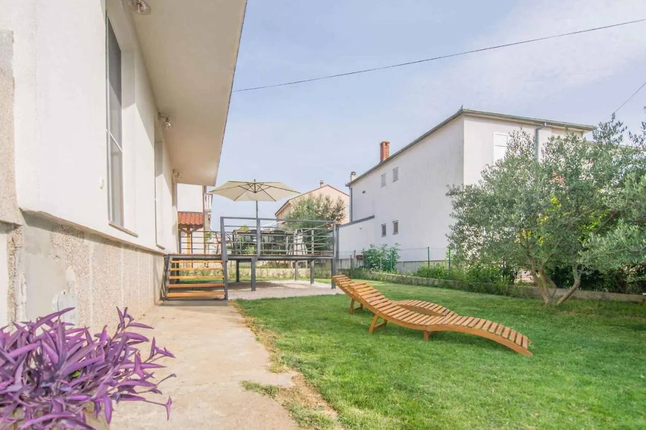 Apartment In Biograd Na Moru - Biograd Riviera 43104